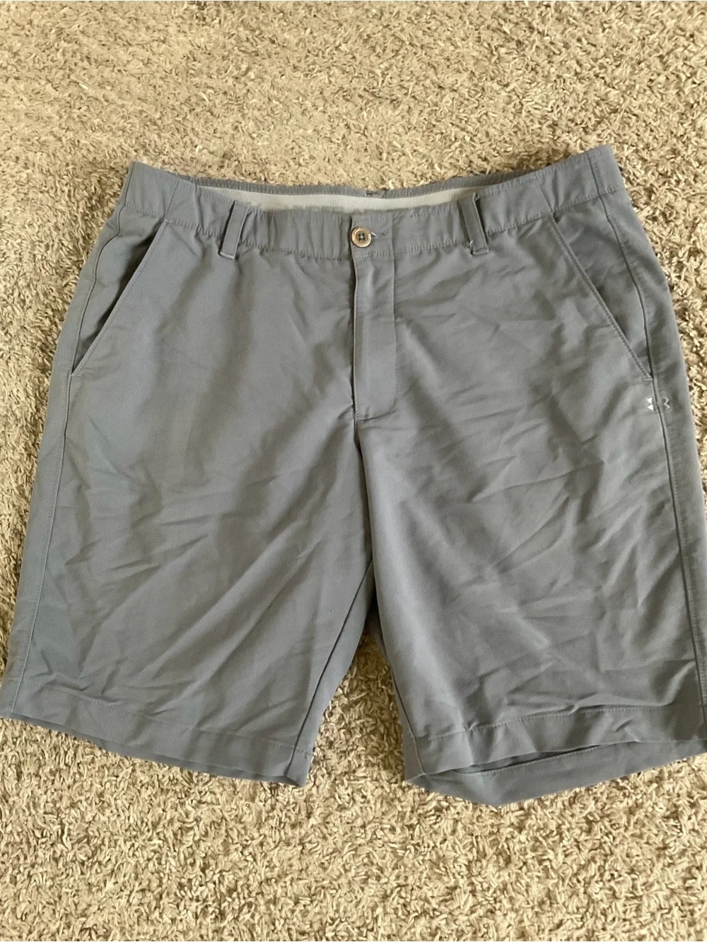 Men’s used pre owned Heatgear grey under armour UA size 36 button shorts loose f - Picture 1 of 4